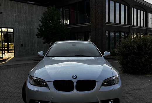 BMW 320i e92