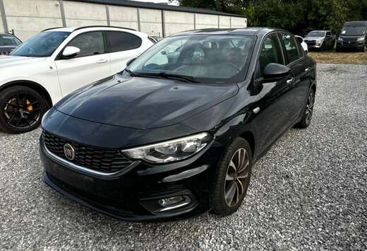 Fiat Tipo 1.4i Lounge * CAMÉRA RECUL * CARNET ENTRET ...
