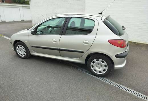 Peugeot 207 1.4i Premium
