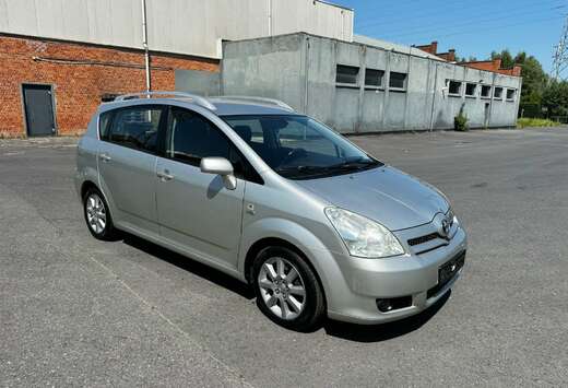 Toyota 2.0  D4D AIRCO DIGITAL JANTE ALUMINIUM 7 PLACE ...
