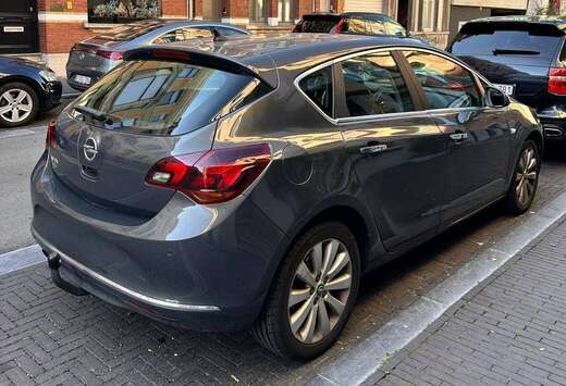 Opel Astra Sports Tourer 1.4 Turbo Cosmo
