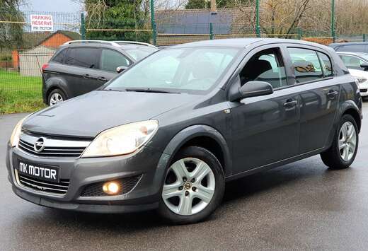 Opel 1.8 ESSENCE 140CV - BOITE AUTO - FULL CARNET