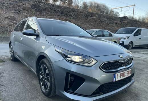 Kia 1.6 PHEV HYBRID+NAVI+CAMERA+CarPlay
