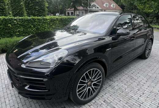 Porsche Cayenne 3.0i V6 PHEV Tiptronic S