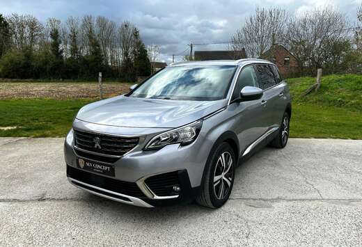 Peugeot 5008 ***Pack Allure*** TOIT PANORAMIQUE***
