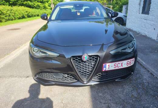 Alfa Romeo Giulia 2.2 JTDm Super