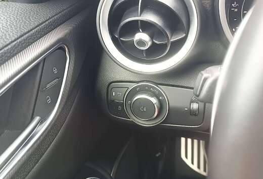 Alfa Romeo Giulia 2.2 MJD Sprint ATX (EU6D)