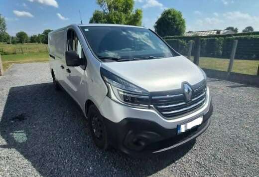 Renault 2.0 dCi 29 L2H1 Confort
