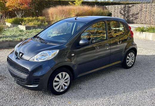 Peugeot 107 1.0i Urban Move