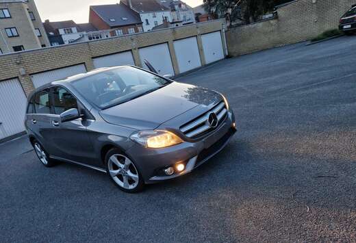 Mercedes-Benz B 180 (BlueEFFICIENCY)