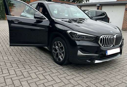 BMW xDrive25e xLine