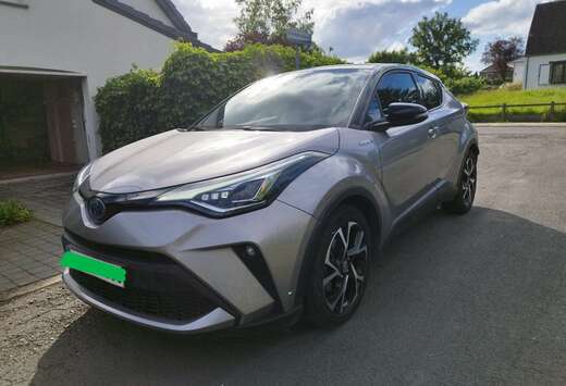 Toyota 2.0i VVT-i Hybrid C-Lub Bi-Tone E-CVT