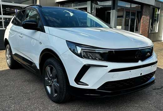 Opel 1200 Benzine GS-Line FACELIFT +... AUTOMAAT