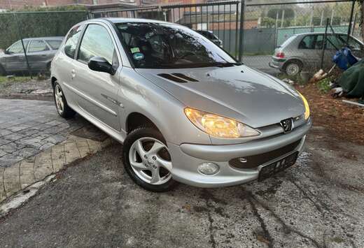 Peugeot 1.6i 16V Quiksilver