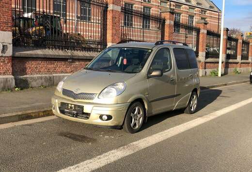 Toyota 1.3i VVT-i 16v Linea Sol