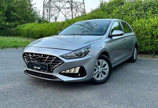 Hyundai i30 1.4i Comfort ISG Stop / LED / Xénon / 83 ...