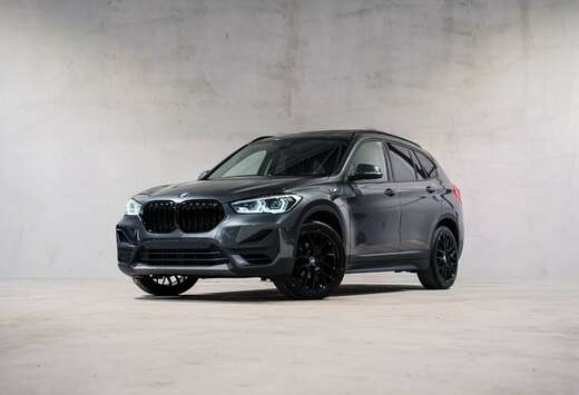 BMW M 19\'  S DRIVE  BLACK PACK  LED