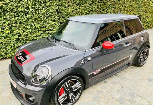 MINI 1.6i JCW GP