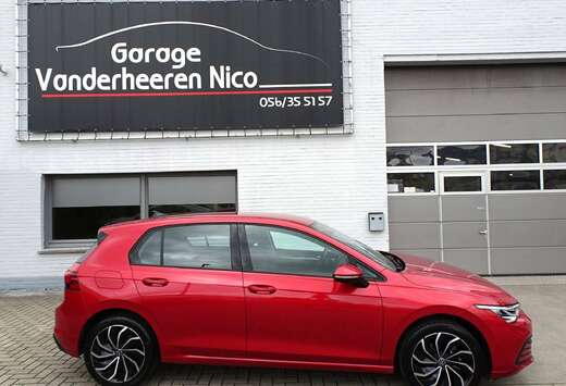 Volkswagen VIII 1.5TSi Life VIRTUAL,CAMERA,CARPLAY,AD ...