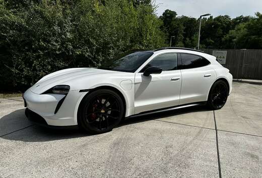 Porsche Sport Turismo 93.4 kWh