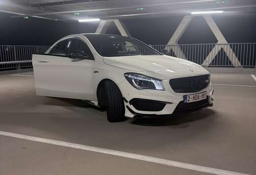 Mercedes-Benz Shooting Brake 7G-DCT AMG Line