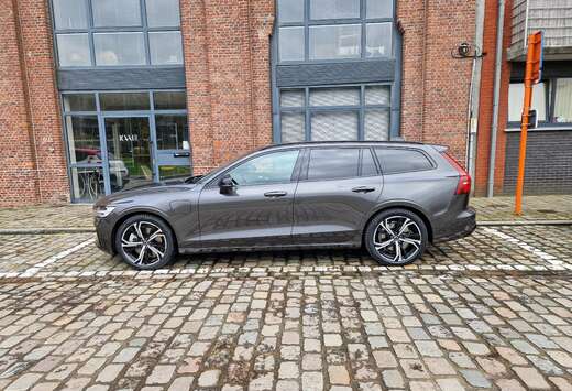 Volvo T6 AWD Plus Dark