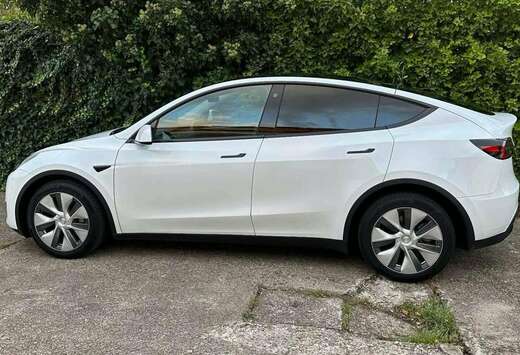Tesla Model Y 72.5 kWh Dual Motor Long Range (324 kW)