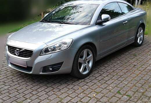 Volvo C70 Cabriolet 2.0 D3 Momentum