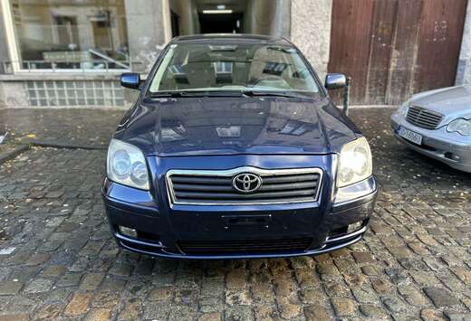 Toyota 1.8  linea terra climatisation pour l’export ...