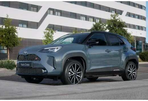 Toyota Team Player Design Business 1.5 130h 2WD CVT