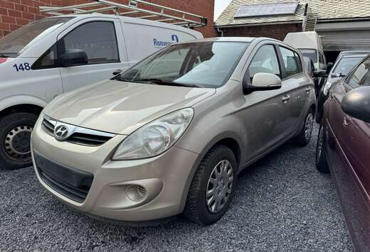 Hyundai 1.2i Comfort Essence Airco