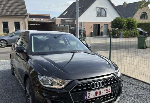 Audi 25 TFSI Sportback S line