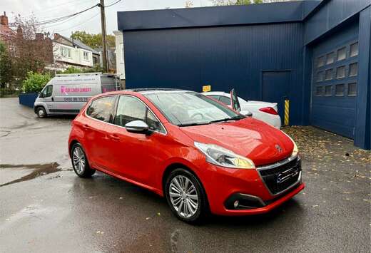 Peugeot 1.2 110 ch Turbo Allure