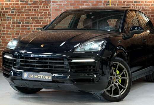 Porsche E-Hybrid Tiptronic S Chrono Pakket