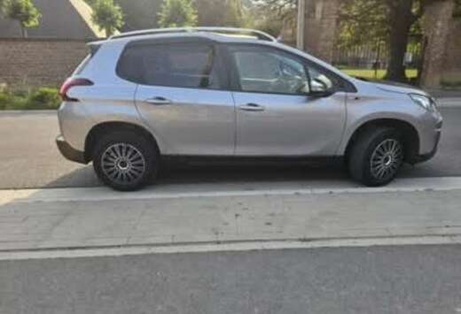 Peugeot 1.2i PureTech Style
