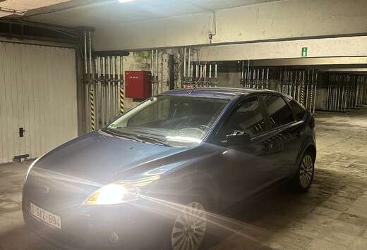 Ford 1.6i Ambiente Facelift