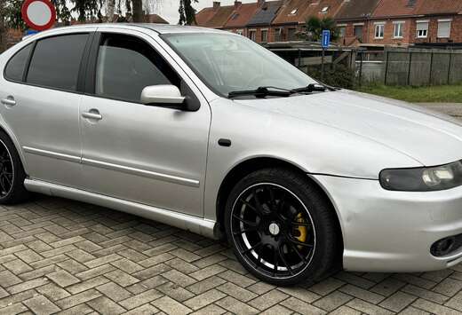 SEAT 1.9 TDI Sport 150pk Arl topsport