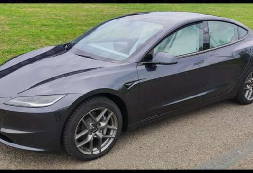 Tesla Model 3 64 kWh RWD Standart Range Premium