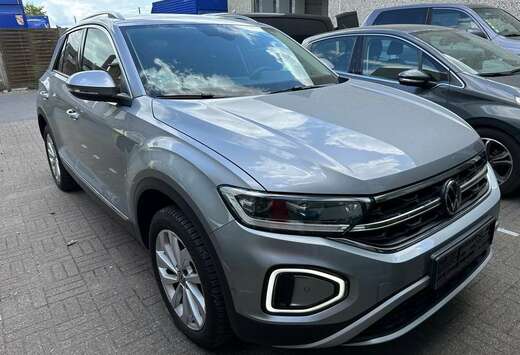 Volkswagen T-Roc 1.5 TSI DSGStyleParkpackACCGPSSmartl ...