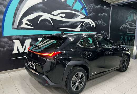 Lexus UX 250h 2.0i FWD Black Line