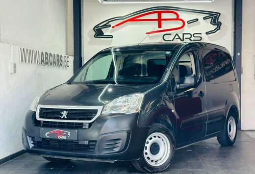 Peugeot 1.6HDI * 3 PLACES * GARANTIE 12 MOIS * CLIM *