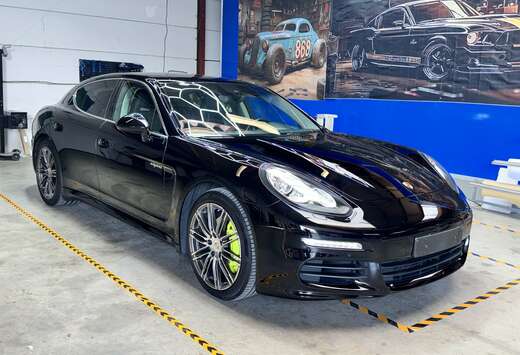 Porsche S e-Hybrid 3.0i V6 Tiptronic