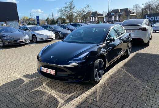 Tesla Model 3 44 kWh Standard Plus