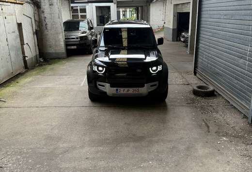 Land Rover Defender 110 D200 X-Dynamic HSE