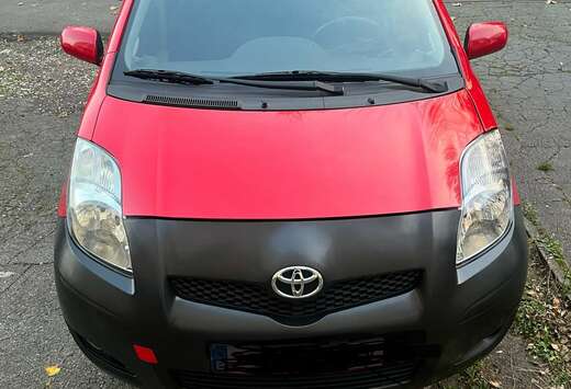 Toyota 1.0i Toyota Yaris London