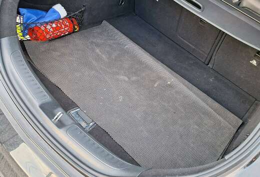 Mercedes-Benz CLA Shooting Brake 180 Urban