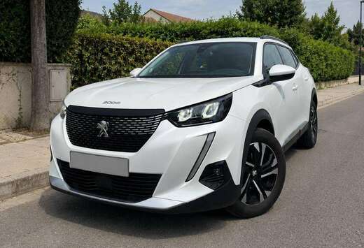 Peugeot 2008 1.2 PureTech Allure S