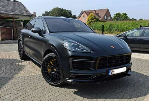 Porsche Cayenne Turbo S E-Hybrid 680 PK