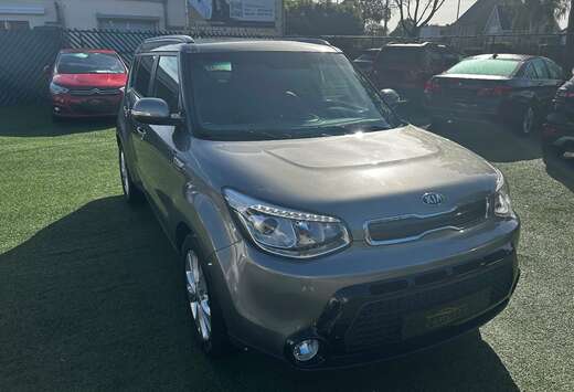Kia Soul 1.6i Play ° LEDER ° CAMERA ° GPS °