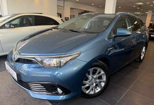 Toyota HYBRID 1.8I 99PK NAVI  CAMERA  BLUETOOTH  LED